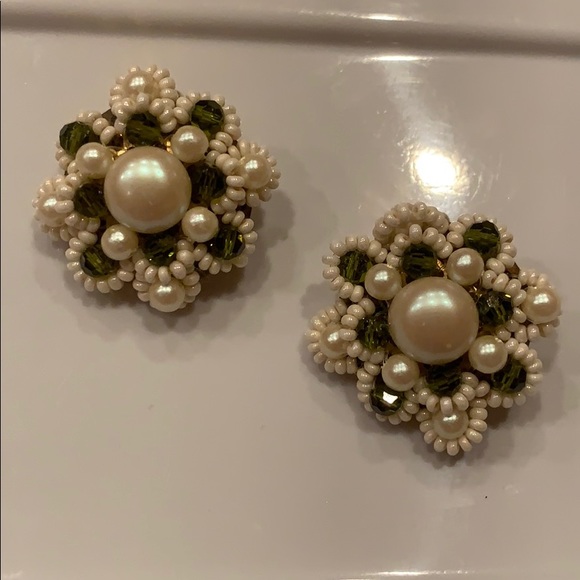 Beautiful Antique Floral Clip On Earrings - Picture 2 of 5
